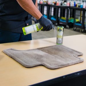 2018-3-20-InUse-4Runner-HOL315BrushMDFabicClean-7998.jpg